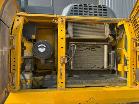 Korečková rýpadla 2016 Komatsu PC210LC-10 (20)