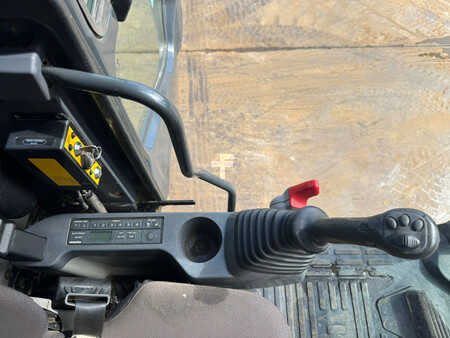 Korečková rýpadla 2016 Komatsu PC210LC-10 (27)