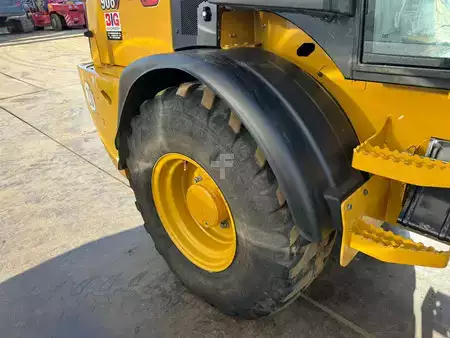 Pale Gommate 2023 Caterpillar 908 (15)