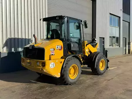 Pale Gommate 2023 Caterpillar 908 (7)