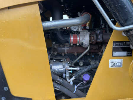 Rigid Backhoe Loader 2025 Caterpillar 424 4x4 Backhoe Loader (25)