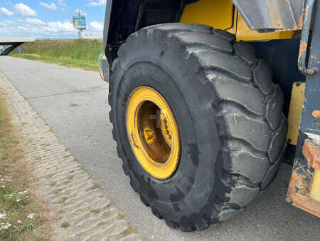 Hjullæsser 2004 Komatsu WA470-5H (13)