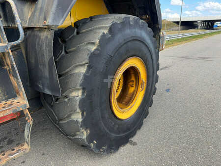 Hjullæsser 2004 Komatsu WA470-5H (8)