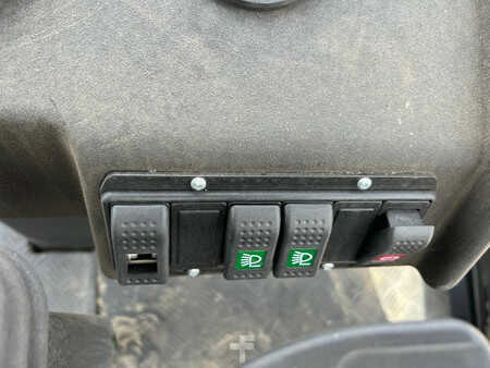 Komprimator 2025 JCB VM166D (20)