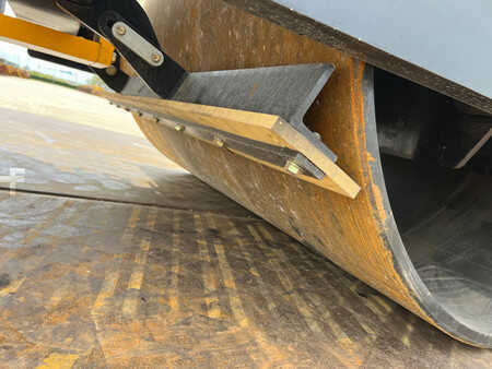 Komprimator 2025 JCB VM166D (8)