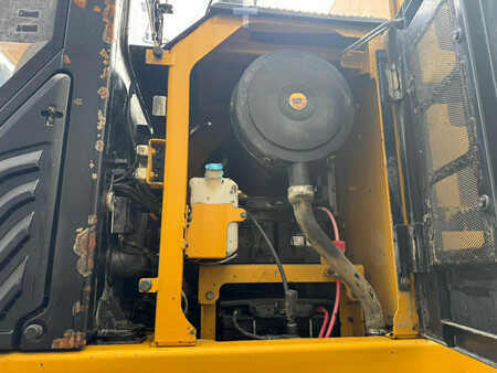 Korečková rýpadla 0 Caterpillar 374FL (26)