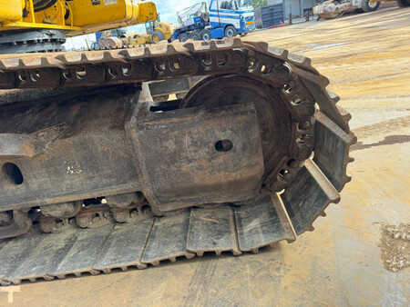 Escavadora de rastos 2015 Komatsu PC240LC-10 (16)