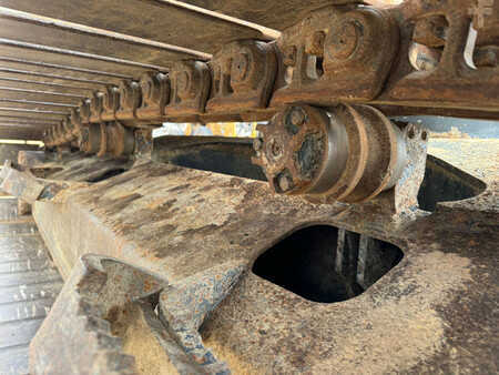 Escavadora de rastos 2015 Komatsu PC240LC-10 (17)