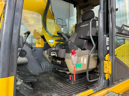 Escavadora de rastos 2015 Komatsu PC240LC-10 (19)