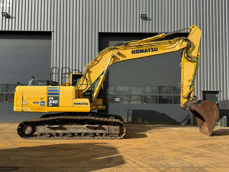 Escavadora de rastos 2015 Komatsu PC240LC-10 (6)