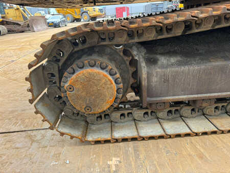 Korečková rýpadla 2012 Caterpillar 323E (13)