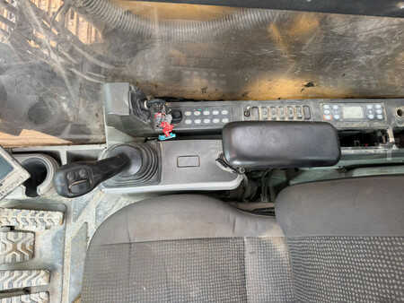 Korečková rýpadla 2012 Caterpillar 323E (25)