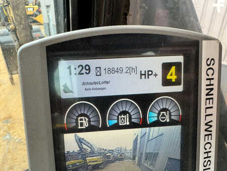 Korečková rýpadla 2012 Caterpillar 323E (27)