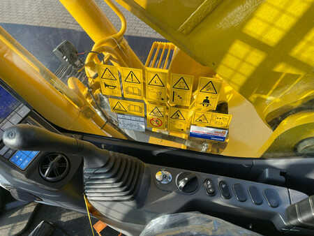 Koparki gąsienicowe 2025 Komatsu PC210LC-10MO (26)