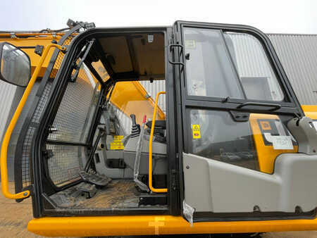 Rupsgraafmachines 2025 JCB 205 (20)