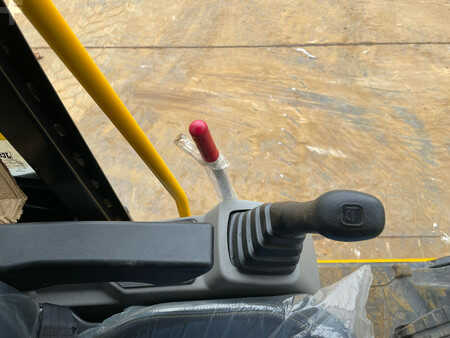 Rupsgraafmachines 2025 JCB 205 (25)