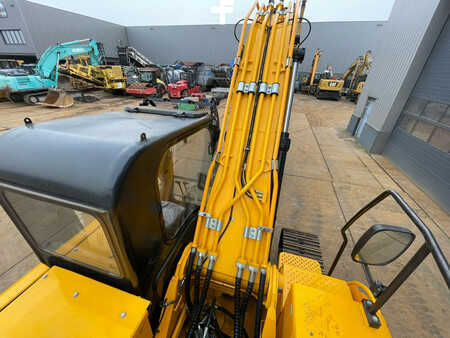 Rupsgraafmachines 2025 JCB 205 (27)