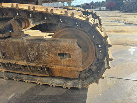 Beltegraver 2011 Hitachi ZX670LCH-3 (26)