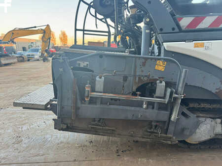 Pavimentadoras de oruga 2015 VÖGELE Super 1800-3i (31)