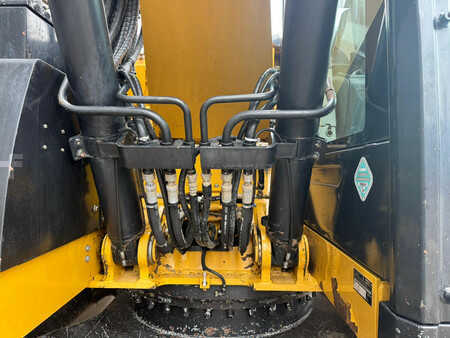 Beltegraver 2013 Caterpillar 320E LRR (22)