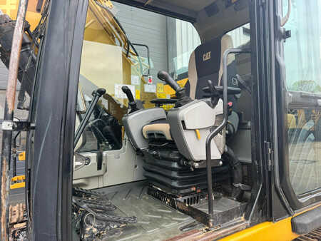 Beltegraver 2013 Caterpillar 320E LRR (25)