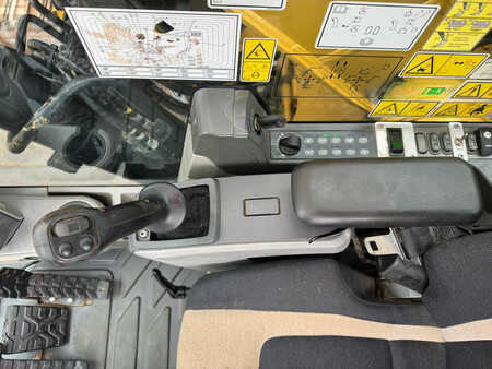 Beltegraver 2013 Caterpillar 320E LRR (27)