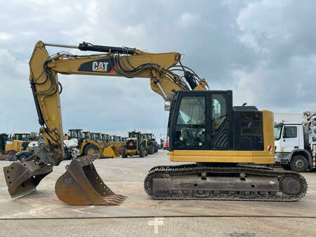Escavadora de rastos 2016 Caterpillar 325F LCR (1)