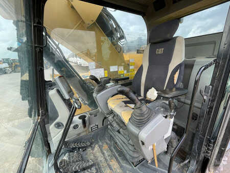 Escavadora de rastos 2016 Caterpillar 325F LCR (29)