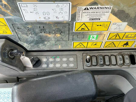 Escavadora de rastos 2016 Caterpillar 325F LCR (30)