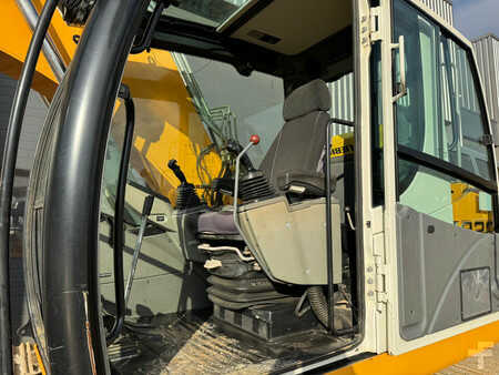 Bæltegraver 2014 Liebherr R920LC (36)