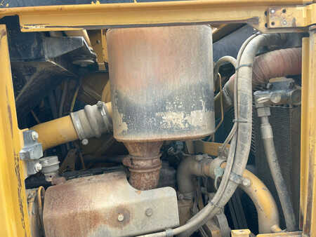 Bulldosere 2010 Caterpillar D6T XL (29)