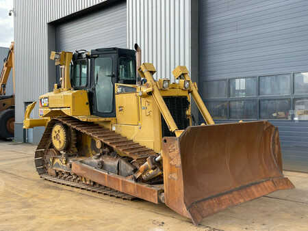 Bulldosere 2010 Caterpillar D6T XL (7)