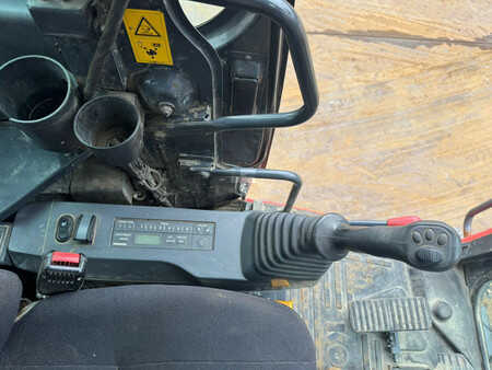 Kettenbagger 2017 Komatsu PC138US - Tripple boom + blade (23)