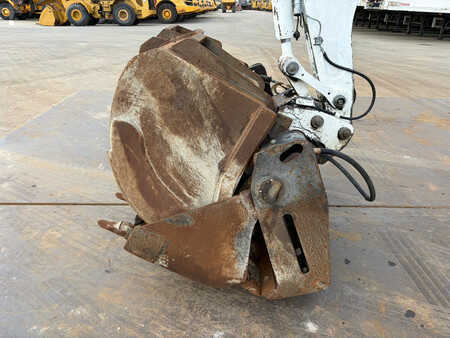 Pelle sur pneus 2013 Mecalac 12MTX incl. 5 x bucket (13)