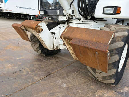 Pelle sur pneus 2013 Mecalac 12MTX incl. 5 x bucket (19)