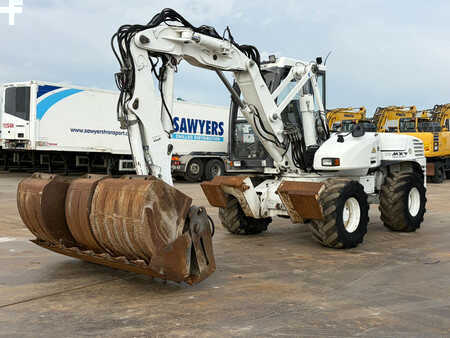 Pelle sur pneus 2013 Mecalac 12MTX incl. 5 x bucket (3)