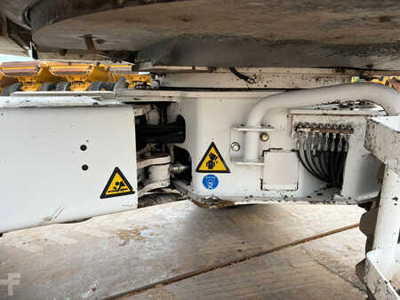 Pelle sur pneus 2013 Mecalac 12MTX incl. 5 x bucket (30)