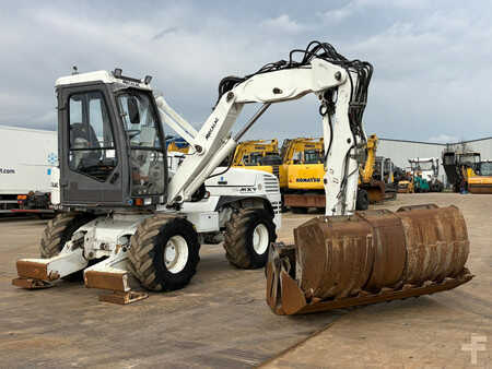 Pelle sur pneus 2013 Mecalac 12MTX incl. 5 x bucket (4)