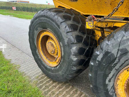 Kink Dumprar 2012 Bell B30D (12)