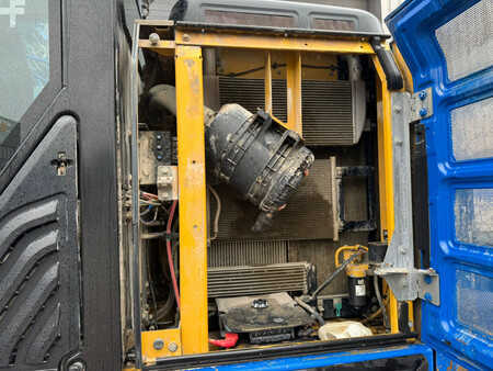 Beltegraver 2015 Caterpillar 320E LRR (27)