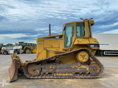 Escavadoras 2005 Caterpillar D6N LGP (1)