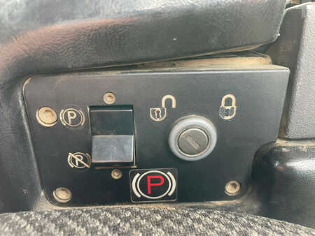 Escavadoras 2005 Caterpillar D6N LGP (27)