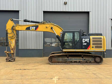Kedjegraver 2019 Caterpillar 326F L (1)