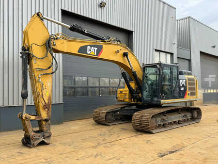 Kedjegraver 2019 Caterpillar 326F L (2)