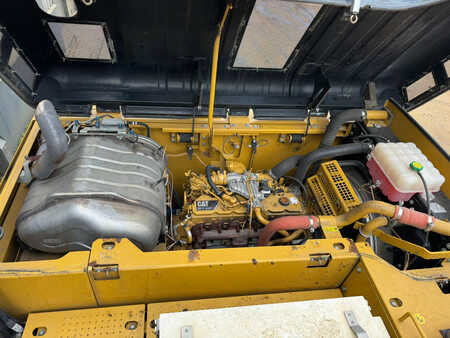 Kedjegraver 2019 Caterpillar 326F L (32)