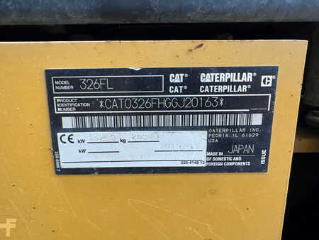 Kedjegraver 2019 Caterpillar 326F L (39)