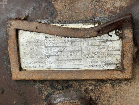 Kedjegraver 2019 Caterpillar 326F L (40)