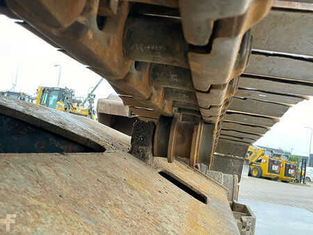 Escavatori cingolati 2018 Hitachi ZX300LC-6 (17)