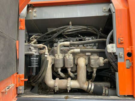 Escavatori cingolati 2018 Hitachi ZX300LC-6 (29)