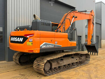 Escavadora de rastos 2022 Doosan DX225LC-7 (5)